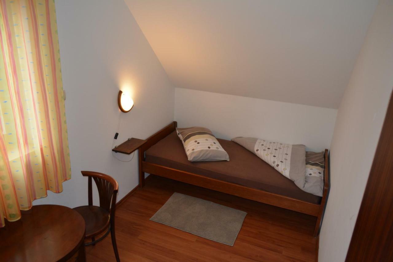 Holiday Home Coprnicka Hisa Skrad Kültér fotó
